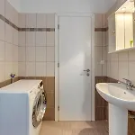 Waterview Semesterbostad Kini