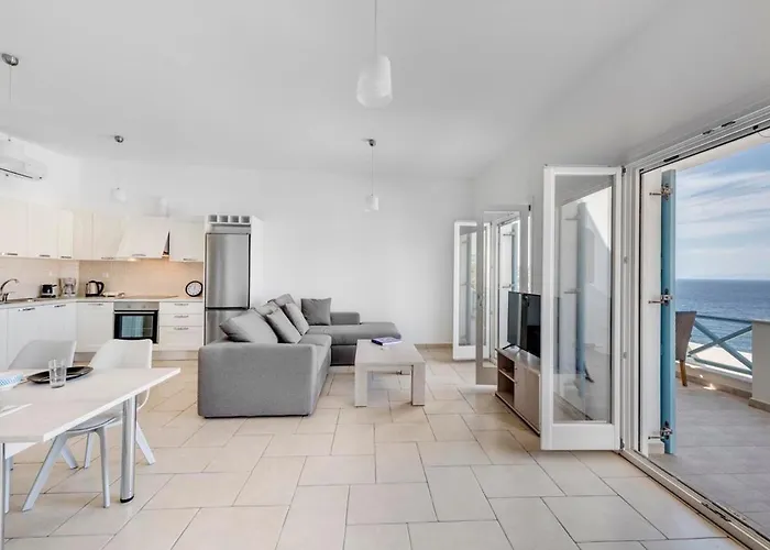 Waterview Holiday home Kini