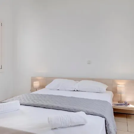 Waterview Ferienhaus Kini